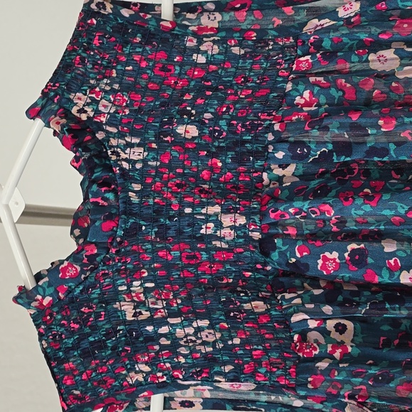 Flower Print Top - Picture 2 of 7